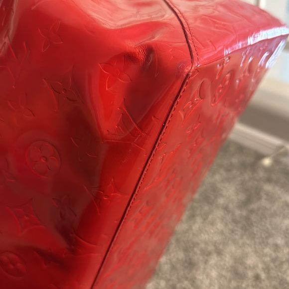 Louis Vuitton Travel Bag - Picture 9 of 16